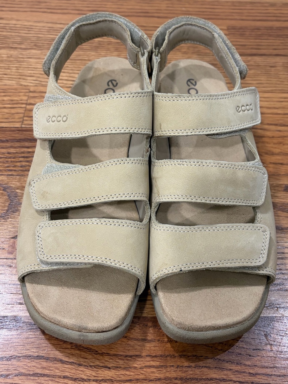 ECCO Delight Triple Strap Slingback Tan Velcro Sandals (38)